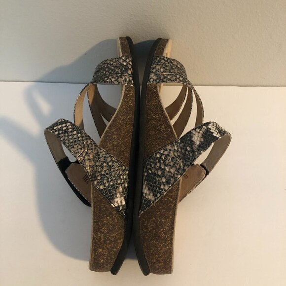 Abeo Baina Snake Print Sandals - Picture 6 of 7